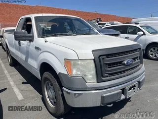 2013 Ford F-150 XL z VIN 1FTFX1EFXDKE62701, wystawiony jako IAAI lot #42762786 z przebiegiem 273 437 mil mil oraz . Historia ofert i sprzedaży dostępna na DreamBid. Obrazek 10.
