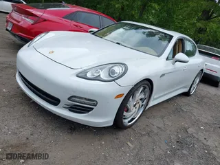 2013 Porsche Panamera with VIN WP0AA2A72DL014124, listed as a IAAI auction lot 42115410 with 184,206 mi miles. Bid and sale history available at carsss.com. Image 21.