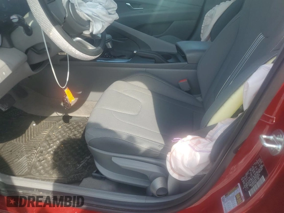2024 Hyundai Elantra SEL с VIN KMHLM4DGXRU702876, выставлен на аукционе Copart как лот 57365325 с пробегом 12 520 миль миль и Списание • Salvage title. История ставок и продаж доступна на DreamBid. Изображение 7.