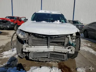 2019 Chevrolet Traverse LS with VIN 1GNERFKW6KJ176281, listed as a Copart auction lot 88249825 with 97,334 mi miles and Salvage Title. Bid and sale history available at carsss.com. Image 5.