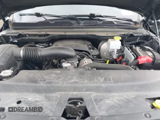 2022 Ram 1500 Big Horn z VIN 1C6SRFBT2NN206382, wystawiony jako IAAI lot #40603033 z przebiegiem 40 881 mil mil oraz . Historia ofert i sprzedaży dostępna na DreamBid. Obrazek 10.