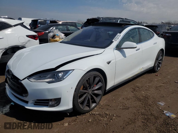 2013 Tesla Model S with VIN 5YJSA1CG1DFP22301, listed as a Copart auction lot 47323125 with 120,834 mi miles and Clean Title. Bid and sale history available at carsss.com. Image 1.