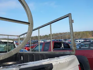 2019 Ford F-150 XL with VIN 1FTMF1CB5KKC45676, listed as a IAAI auction lot 41526334 with 220,464 mi miles. Bid and sale history available at carsss.com. Image 17.