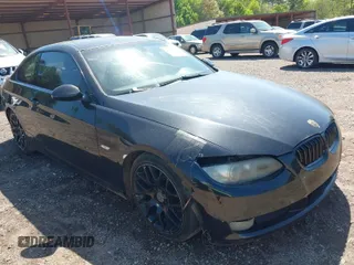 2009 BMW 3 Series 328i with VIN WBAWB33509P138474, listed as a IAAI auction lot 41992328 with 177,613 mi miles. Bid and sale history available at carsss.com. Image 1.