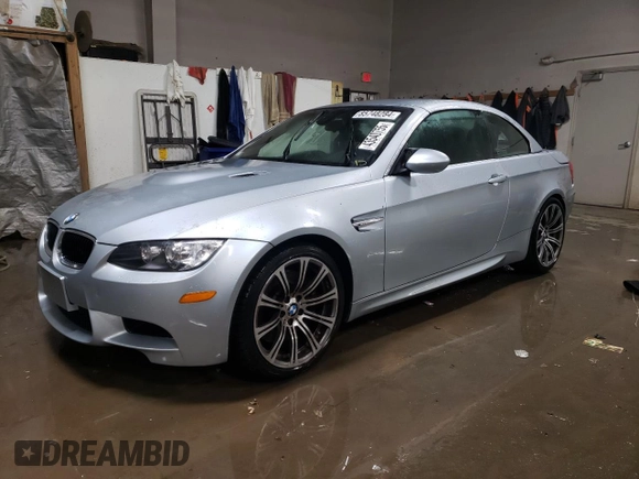 2013 BMW M3 with VIN WBSDX9C58DE786172, listed as a Copart auction lot 43540755 with 14,701 mi miles and Salvage Title. Bid and sale history available at carsss.com. Image 1.