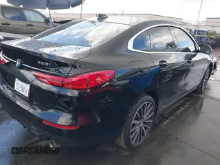 2021 BMW 2 Series 228i с VIN WBA53AK05M7H40186, выставлен на аукционе IAAI как лот 41717616 с пробегом 33 171 миль миль и . История ставок и продаж доступна на DreamBid. Изображение 4.