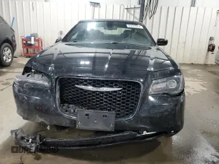 2020 Chrysler 300 S with VIN 2C3CCAGG9LH131607, listed as a Copart auction lot 83577914 with 74,708 mi miles and Salvage Title. Bid and sale history available at DreamBid. Image 5.