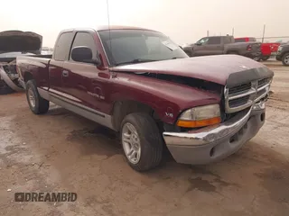 2000 Dodge Dakota with VIN 1B7GL22X2YS642070, listed as a IAAI auction lot 41348320 with 1 mi miles. Bid and sale history available at carsss.com. Image 1.