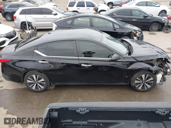 2021 Nissan Altima SV with VIN 1N4BL4DV0MN391243, listed as a IAAI auction lot 42047627 with 102,717 mi miles and . Bid and sale history available at carsss.com. Image 14.