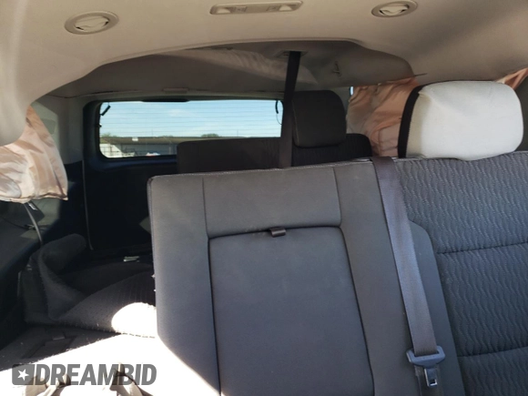 2015 GMC Yukon XL SLE z VIN 1GKS1GKC1FR643293, wystawiony jako Copart lot #82106544 z przebiegiem 164 623 mil mil oraz Szkoda całkowita • Salvage title. Historia ofert i sprzedaży dostępna na DreamBid. Obrazek 10.