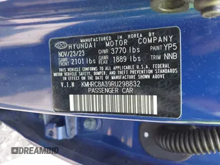 2024 Hyundai Venue SEL z VIN KMHRC8A39RU298832, wystawiony jako IAAI lot #42419329 z przebiegiem 7 582 mil mil oraz . Historia ofert i sprzedaży dostępna na DreamBid. Obrazek 9.