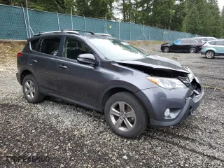 2015 Toyota RAV4 XLE with VIN JTMRFREV4FD125129, listed as a Copart auction lot 49126855 with 118,115 mi miles and Salvage Title. Bid and sale history available at carsss.com. Image 4.