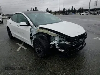 2024 Tesla Model 3 Long Range with VIN 5YJ3E1EB2RF819623, listed as a Copart auction lot 44814315 with 4,400 mi miles and Salvage Title. Bid and sale history available at DreamBid. Image 11.