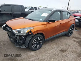 2019 Nissan Kicks SR with VIN 3N1CP5CU7KL556416, listed as a IAAI auction lot 41414054 with 53,250 mi miles. Bid and sale history available at carsss.com. Image 18.
