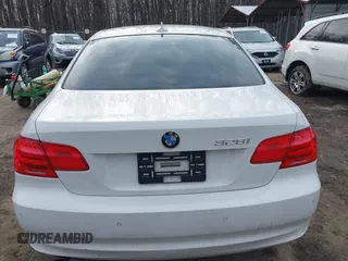 2011 BMW 3 Series 328i xDrive with VIN WBAKF5C54BE655860, listed as a IAAI auction lot 41601663 with 191,244 mi miles. Bid and sale history available at carsss.com. Image 16.