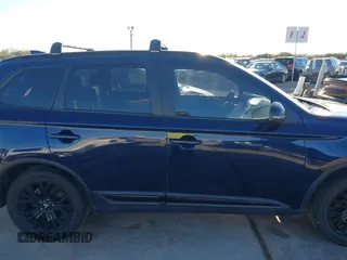 2018 Mitsubishi Outlander SE with VIN JA4AD3A34JZ028412, listed as a IAAI auction lot 41282094 with 88,020 mi miles and . Bid and sale history available at DreamBid. Image 14.