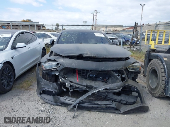 2019 Mercedes-Benz AMG GT with VIN WDD7X6BB6KA007629, listed as a IAAI auction lot 41782028 with 69,815 mi miles. Bid and sale history available at carsss.com. Image 13.