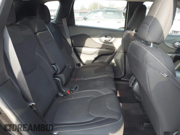 2016 Jeep Cherokee Latitude with VIN 1C4PJMCS6GW296570, listed as a IAAI auction lot 41975845 with 96,420 mi miles. Bid and sale history available at carsss.com. Image 8.