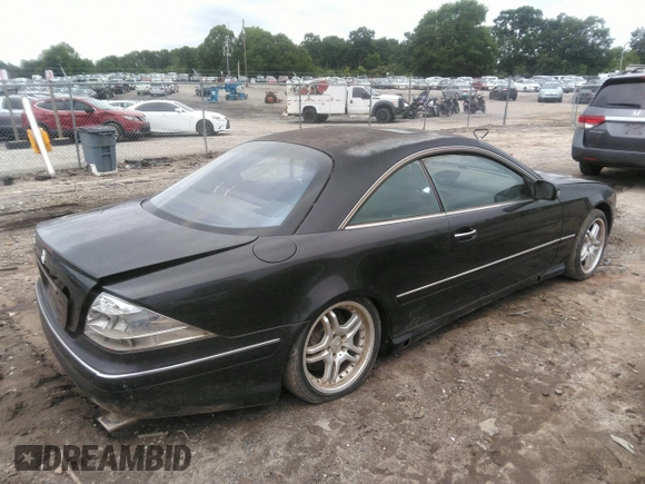 2001 Mercedes-Benz CL 500/600 z VIN WDBPJ75J81A013014, wystawiony jako IAAI lot #42376709 z przebiegiem Nie podano mil oraz . Historia ofert i sprzedaży dostępna na DreamBid. Obrazek 4.