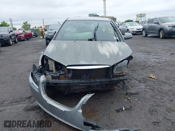 2010 Hyundai Elantra GLS z VIN KMHDU4AD2AU129488, wystawiony jako IAAI lot #42373549 z przebiegiem 189 469 mil mil oraz . Historia ofert i sprzedaży dostępna na DreamBid. Obrazek 12.