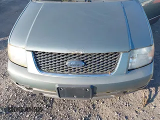 2007 Ford Freestyle SEL with VIN 1FMDK02117GA27089, listed as a IAAI auction lot 41494828 with 171,643 mi miles. Bid and sale history available at carsss.com. Image 6.