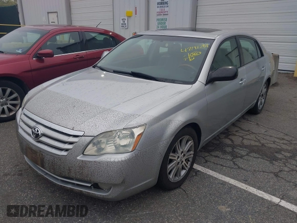 2006 Toyota Avalon XL with VIN 4T1BK36B26U063255, listed as a IAAI auction lot 42191701 with 91,860 mi miles and . Bid and sale history available at carsss.com. Image 2.