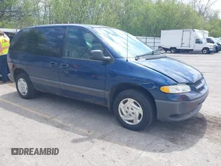 2000 Dodge Caravan SE with VIN 2B4GP45G3YR703761, listed as a IAAI auction lot 42106115 with 121,870 mi miles and . Bid and sale history available at carsss.com. Image 1.