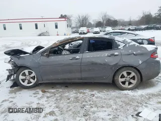 2016 Dodge Dart SXT z VIN 1C3CDFBB3GD661032, wystawiony jako IAAI lot #41613204 z przebiegiem Nie podano mil oraz . Historia ofert i sprzedaży dostępna na DreamBid. Obrazek 14.