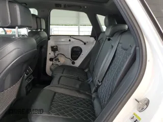 2018 Audi SQ5 Premium Plus with VIN WA1A4AFY5J2008235, listed as a Copart auction lot 69870804 with 116,610 mi miles and Salvage Title. Bid and sale history available at DreamBid. Image 11.