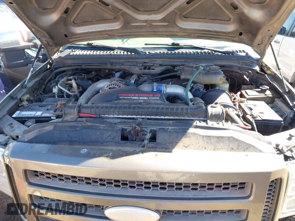 2005 Ford Excursion Limited с VIN 1FMSU43P25EB76602, выставлен на аукционе IAAI как лот 41712613 с пробегом Не указан миль и . История ставок и продаж доступна на DreamBid. Изображение 10.