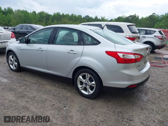 2013 Ford Focus SE with VIN 1FADP3F28DL231617, listed as a IAAI auction lot 42130146 with 63,282 mi miles. Bid and sale history available at carsss.com. Image 3.