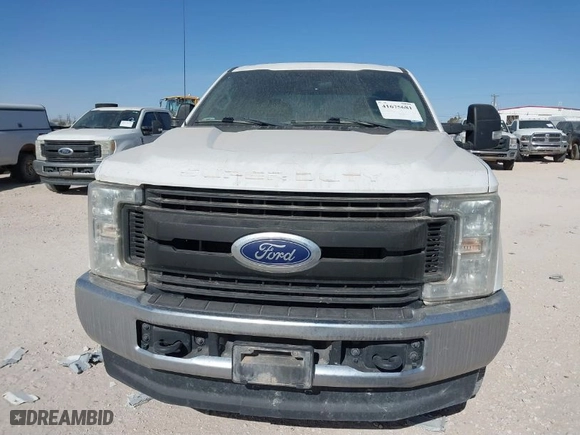 2019 Ford Super Duty F-250 SRW XL with VIN 1FT7W2B61KEC99868, listed as a IAAI auction lot 41675681 with 163,055 mi miles. Bid and sale history available at carsss.com. Image 12.