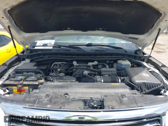 2012 Infiniti QX56 7-passenger with VIN JN8AZ2NF0C9517001, listed as a IAAI auction lot 42101650 with 225,257 mi miles. Bid and sale history available at carsss.com. Image 10.