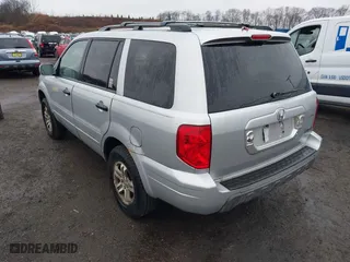 2004 Honda Pilot EX with VIN 2HKYF18534H617991, listed as a IAAI auction lot 41855906 with 193,084 mi miles. Bid and sale history available at carsss.com. Image 3.