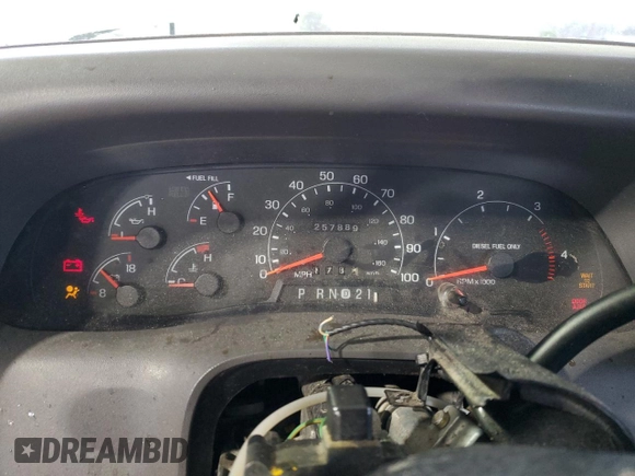 2001 Ford Super Duty F-250 XL with VIN 1FTNX21F11EA72507, listed as a Copart auction lot 41927455 with 257,889 mi miles and Salvage Title. Bid and sale history available at carsss.com. Image 9.