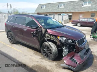 2019 Kia Sorento LX z VIN 5XYPGDA58KG584169, wystawiony jako IAAI lot #42112313 z przebiegiem 71 041 mil mil oraz . Historia ofert i sprzedaży dostępna na DreamBid. Obrazek 1.