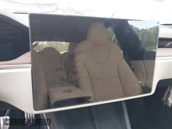 2022 Tesla Model S with VIN 5YJSA1E57NF462175, listed as a IAAI auction lot 42231439 with Not provided miles and . Bid and sale history available at DreamBid. Image 15.