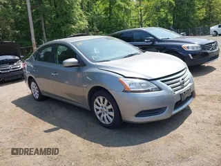 2014 Nissan Sentra SV z VIN 3N1AB7AP2EY260385, wystawiony jako IAAI lot #42430485 z przebiegiem 135 258 mil mil oraz . Historia ofert i sprzedaży dostępna na DreamBid. Obrazek 1.