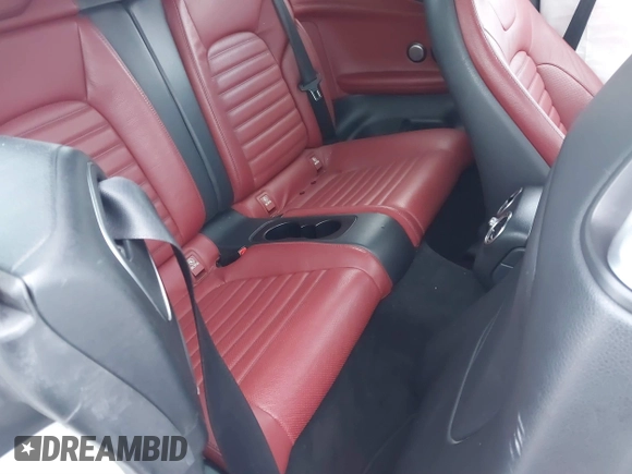 2018 Mercedes-Benz C 300 z VIN WDDWK4KBXJF703393, wystawiony jako IAAI lot #41218135 z przebiegiem 55 568 mil mil oraz . Historia ofert i sprzedaży dostępna na DreamBid. Obrazek 8.