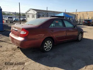 2004 Toyota Camry LE z VIN 4T1BE30K44U299631, wystawiony jako Copart lot #53949745 z przebiegiem 247 444 mil mil oraz Szkoda całkowita • Salvage title. Historia ofert i sprzedaży dostępna na DreamBid. Obrazek 3.