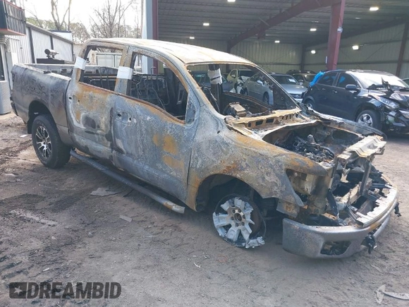 2018 Nissan Titan SV z VIN 1N6AA1EJ2JN526477, wystawiony jako IAAI lot #41872455 z przebiegiem Nie podano mil oraz . Historia ofert i sprzedaży dostępna na DreamBid. Obrazek 1.