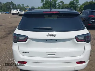 2024 Jeep Compass Limited с VIN 3C4NJDCN9RT164977, выставлен на аукционе IAAI как лот 42563780 с пробегом 4 229 миль миль и . История ставок и продаж доступна на DreamBid. Изображение 16.
