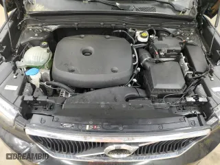 2019 Volvo XC40 Momentum with VIN YV4162XZ7K2009012, listed as a Copart auction lot 51785795 with 80,607 mi miles and Salvage Title. Bid and sale history available at carsss.com. Image 14.