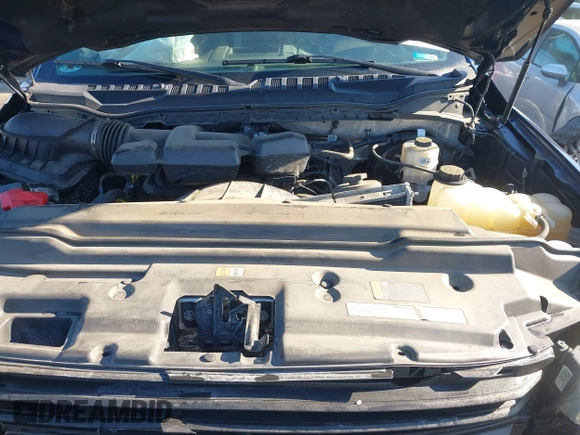 2018 Ford Super Duty F-250 SRW XL with VIN 1FT7W2B65JEB80445, listed as a IAAI auction lot 41320771 with 84,832 mi miles. Bid and sale history available at carsss.com. Image 10.