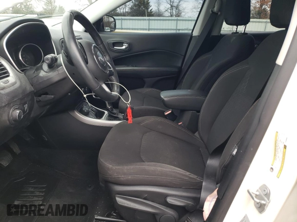 2017 Jeep Compass Sport z VIN 3C4NJDAB9HT658022, wystawiony jako Copart lot #81982624 z przebiegiem 46 396 mil mil oraz Szkoda całkowita • Salvage title. Historia ofert i sprzedaży dostępna na DreamBid. Obrazek 7.