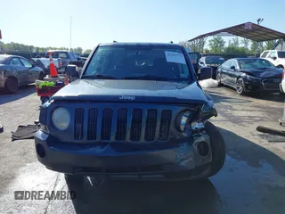 2008 Jeep Patriot Sport z VIN 1J8FT28WX8D519480, wystawiony jako IAAI lot #42119775 z przebiegiem 162 594 mil mil oraz . Historia ofert i sprzedaży dostępna na DreamBid. Obrazek 13.