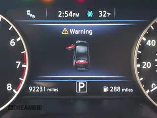 2017 Nissan Maxima SV with VIN 1N4AA6AP7HC405028, listed as a IAAI auction lot 41358504 with 92,231 mi miles. Bid and sale history available at carsss.com. Image 15.