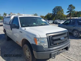 2013 Ford F-150 XL z VIN 1FTNF1EF8DKD73580, wystawiony jako IAAI lot #40567650 z przebiegiem 224 487 mil mil oraz . Historia ofert i sprzedaży dostępna na DreamBid. Obrazek 1.