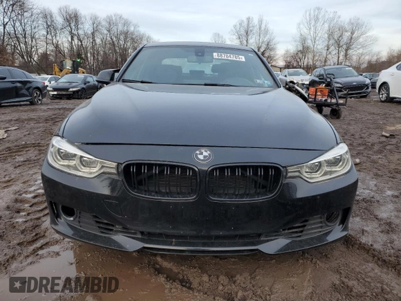 2018 BMW 3 Series 330i xDrive с VIN WBA8D9G59JNU67285, выставлен на аукционе Copart как лот 88704785 с пробегом 65 853 миль миль и Списание • Salvage title. История ставок и продаж доступна на DreamBid. Изображение 5.