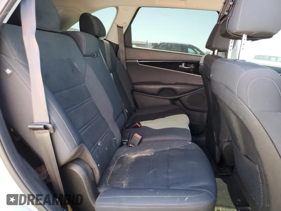 2019 Kia Sorento LX with VIN 5XYPG4A30KG449573, listed as a Copart auction lot 48231315 with 83,287 mi miles and Salvage Title. Bid and sale history available at carsss.com. Image 11.